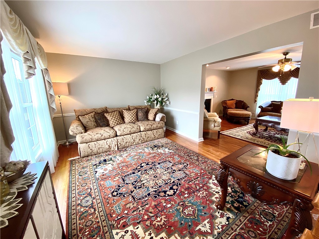 445 Thyme Drive Webster, NY 14580 - Photo 10 of 31