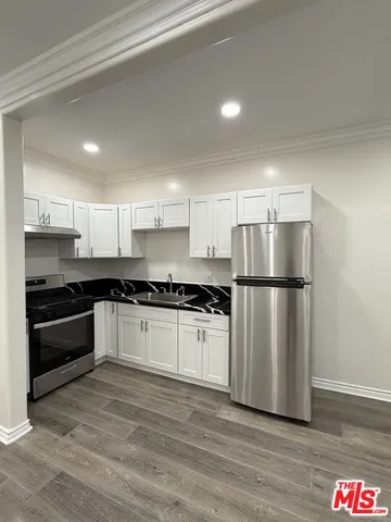 $1,695 | 5522 Sierra Vista Avenue, Unit 4, Los Angeles, CA 90038