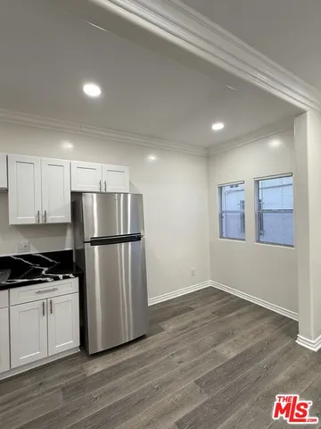 $1,695 | 5522 Sierra Vista Avenue, Unit 4, Los Angeles, CA 90038