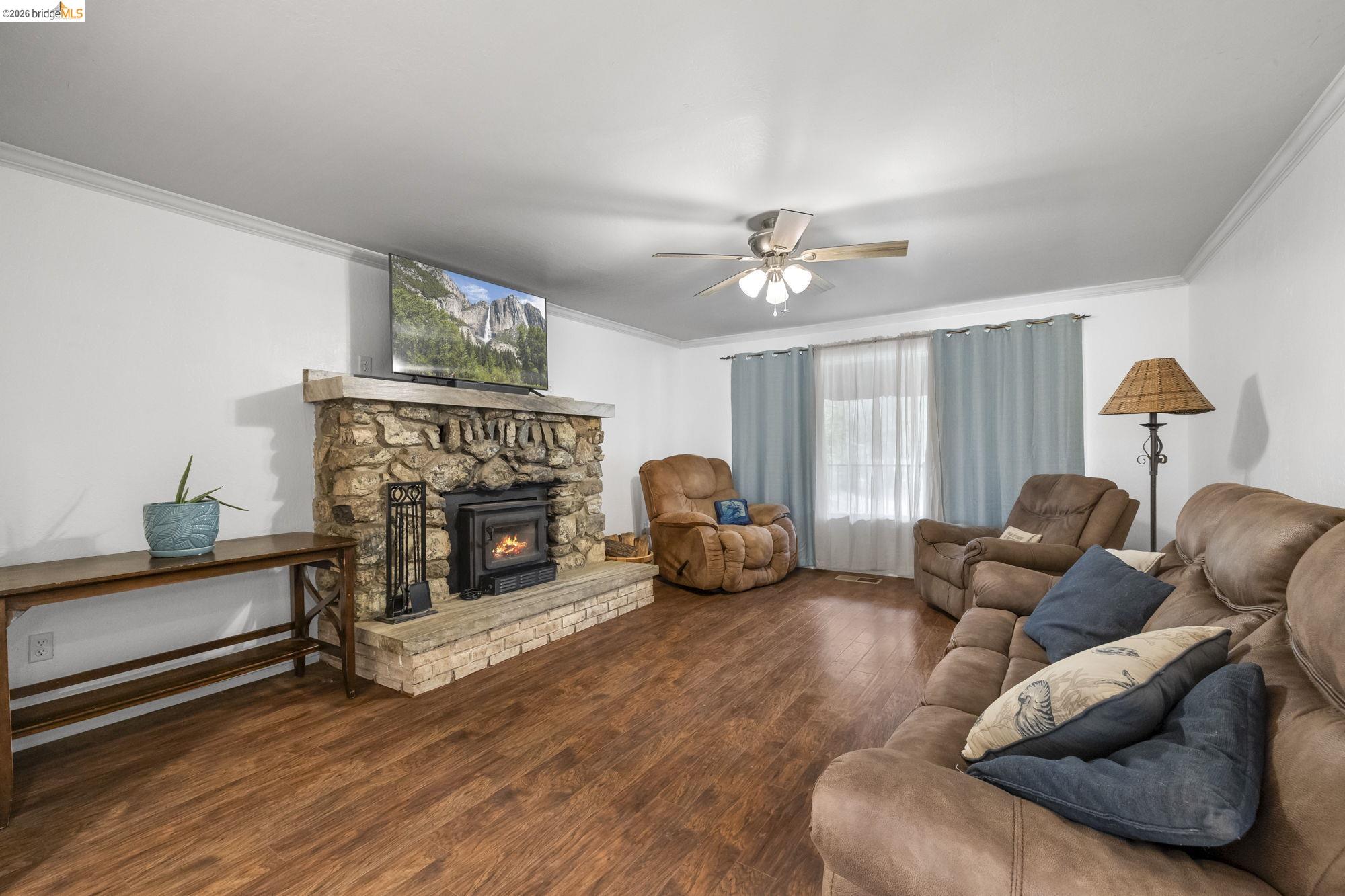 21550 Phoenix Lake Road Sonora, CA 95370 - Photo 15 of 50