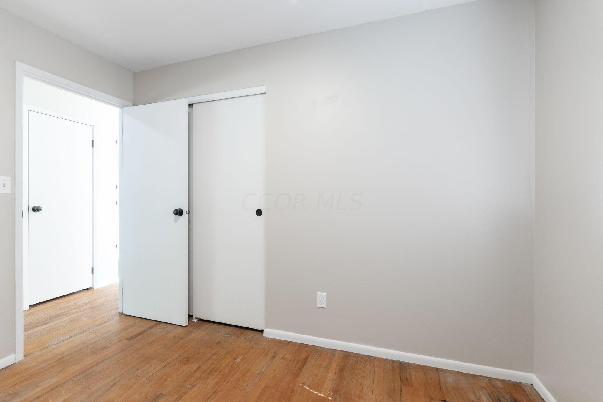 6230 Faircrest Road Columbus, OH 43229 - Photo 31 of 52 6230 Faircrest Rd (Interior)-16