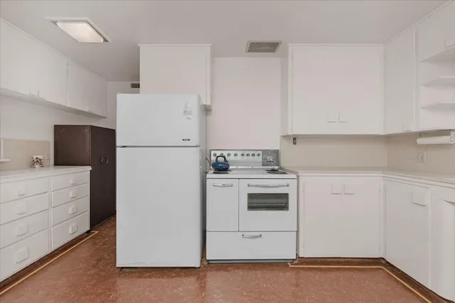 $824,000 | 5481 East Geary Avenue, Fresno, CA 93727