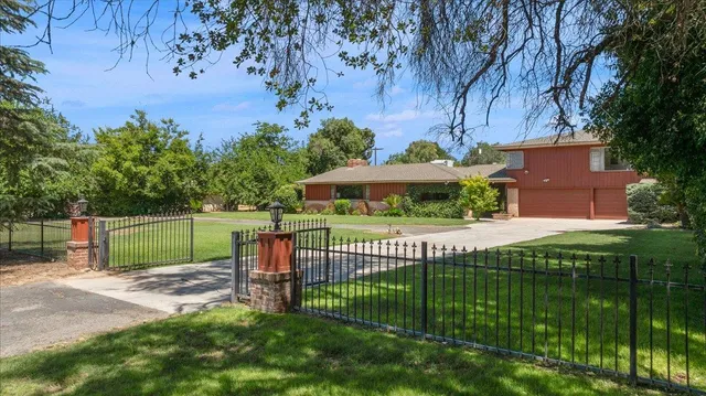 $824,000 | 5481 East Geary Avenue, Fresno, CA 93727