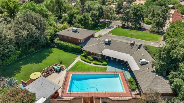 $824,000 | 5481 East Geary Avenue, Fresno, CA 93727