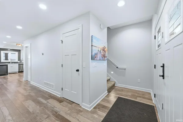 $1,260,000 | 1255 Lane 280 Hamilton Lake, Hamilton, IN 46742