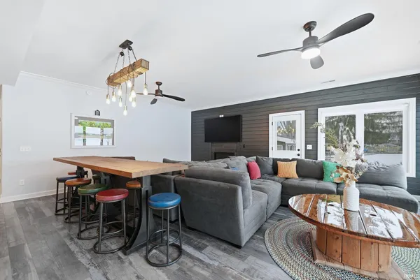 $1,260,000 | 1255 Lane 280 Hamilton Lake, Hamilton, IN 46742