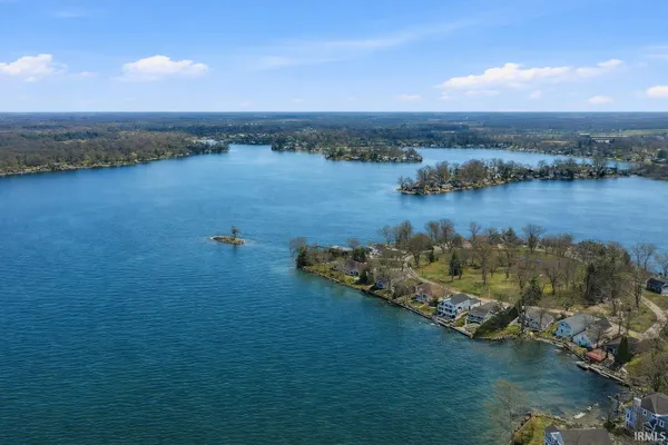 $1,260,000 | 1255 Lane 280 Hamilton Lake, Hamilton, IN 46742
