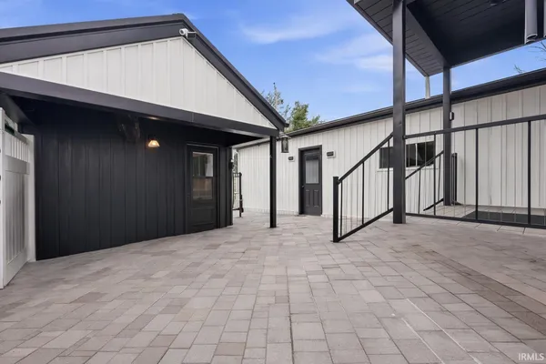 $1,260,000 | 1255 Lane 280 Hamilton Lake, Hamilton, IN 46742