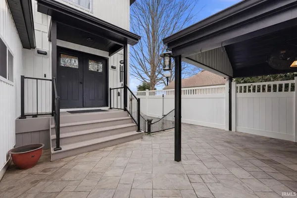 $1,260,000 | 1255 Lane 280 Hamilton Lake, Hamilton, IN 46742