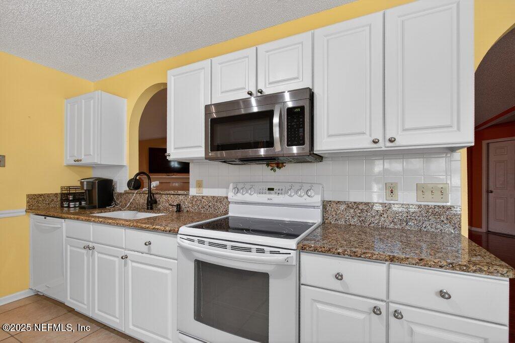 2472 Moon Harbor Way Middleburg, FL 32068 - Photo 14 of 52 017-2472MoonHarborWay-Middleburg-FL-3206