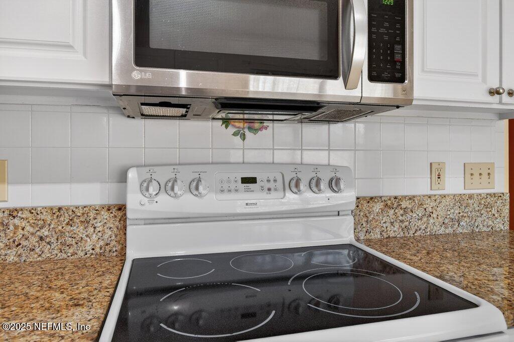 2472 Moon Harbor Way Middleburg, FL 32068 - Photo 16 of 52 019-2472MoonHarborWay-Middleburg-FL-3206