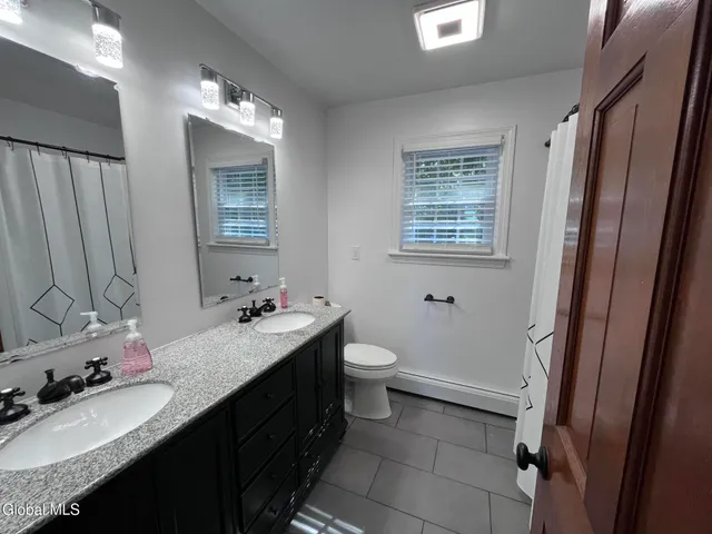 $499,999 | 9048 Highway 66, Poestenkill, NY 12018