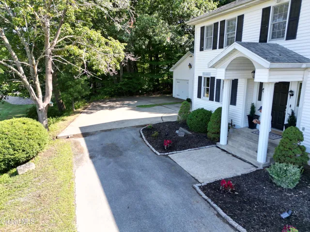 $499,999 | 9048 Highway 66, Poestenkill, NY 12018