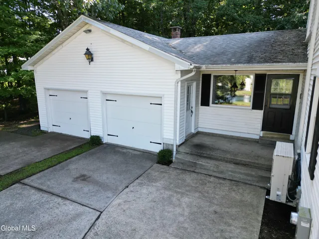 $499,999 | 9048 Highway 66, Poestenkill, NY 12018