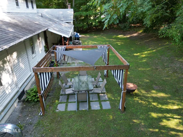 $499,999 | 9048 Highway 66, Poestenkill, NY 12018