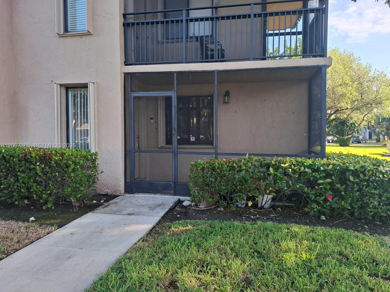 320 Racquet Club Road, Unit 104 Weston, FL 33326 - Photo 23 of 28 Gallery Image 23
