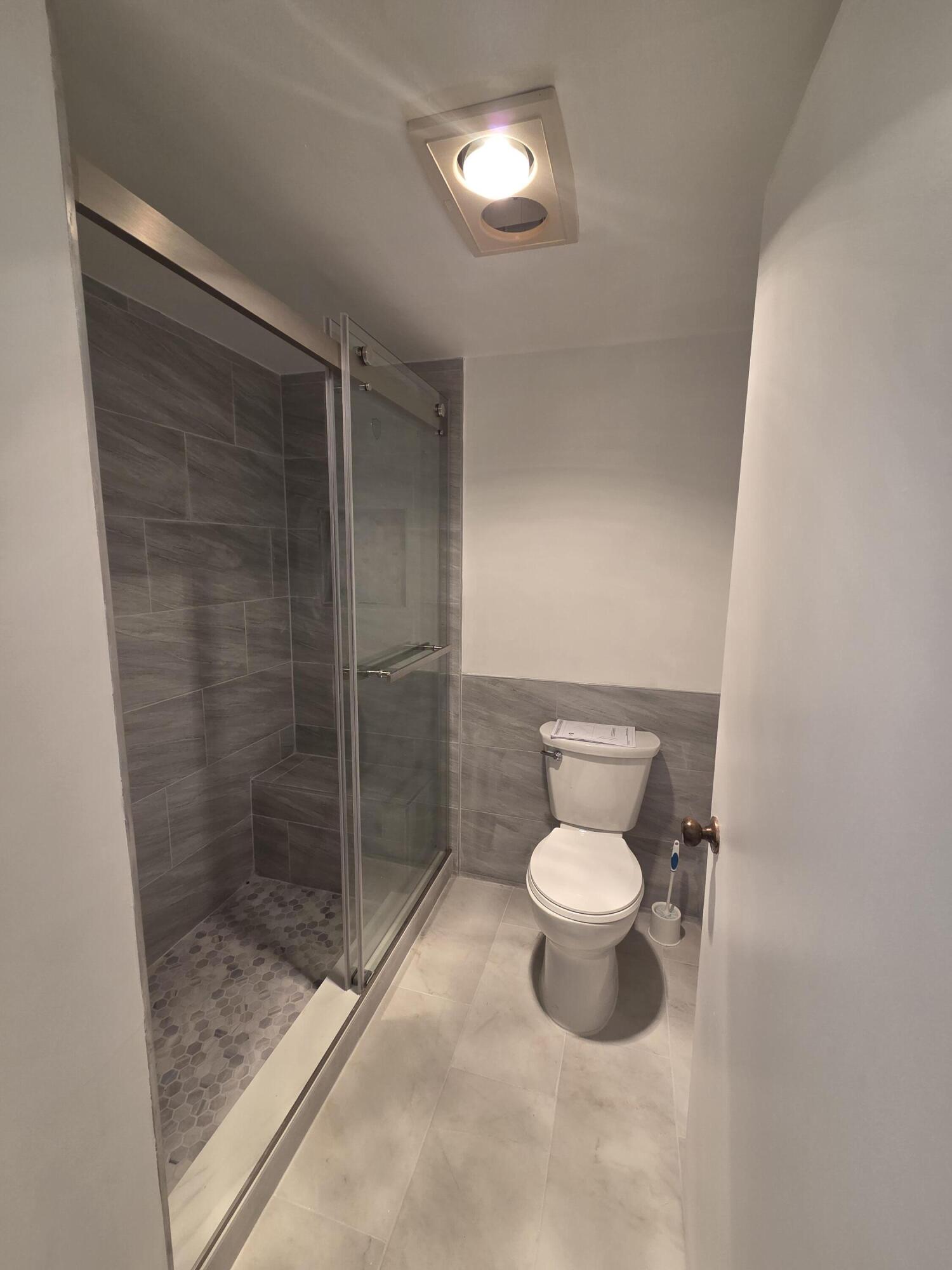9187 Norte Lago, Unit 5E Boca Raton, FL 33428 - Photo 18 of 19 m10