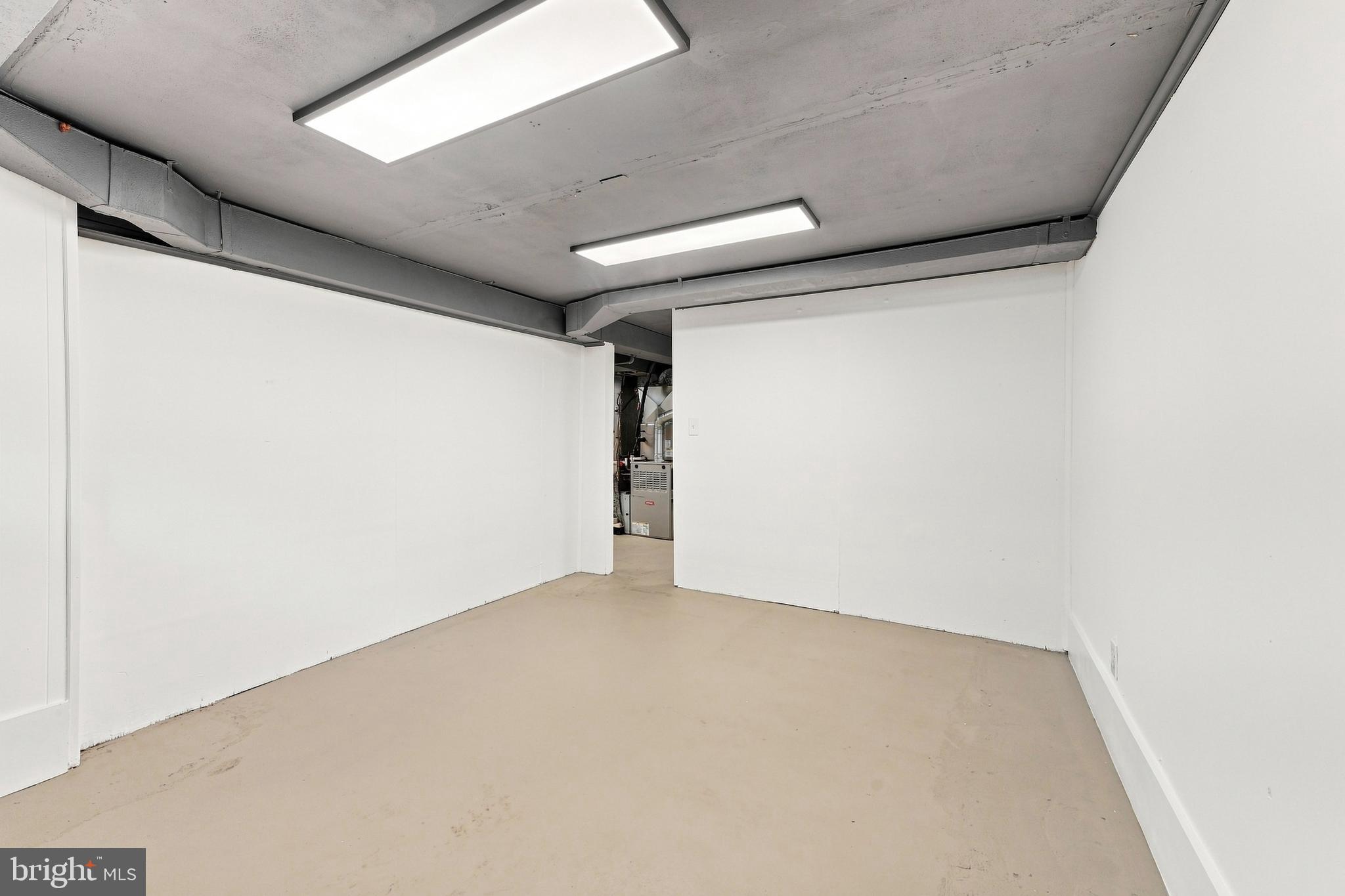 9129 Walden Road Silver Spring, MD 20901 - Photo 46 of 61 Gallery Image 46