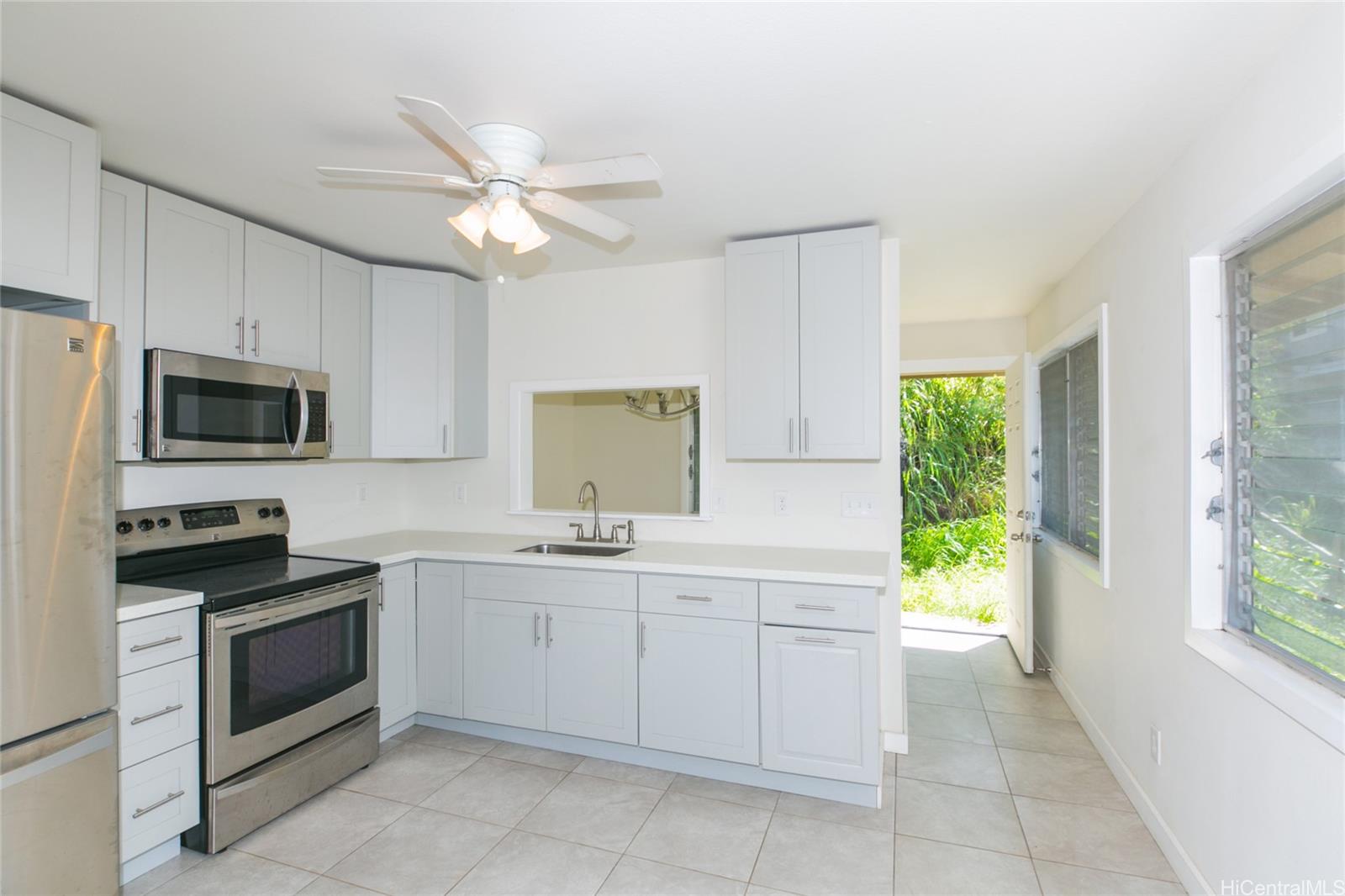 1915 Kalihi Street, Unit TOP Honolulu, HI 96819 - Photo 16 of 22