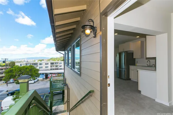 $2,450 | 1915 Kalihi Street, Unit TOP, Honolulu, HI 96819