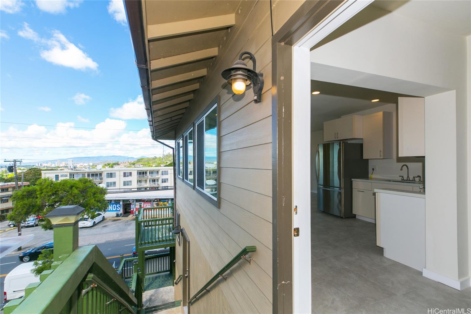 1915 Kalihi Street, Unit TOP Honolulu, HI 96819 - Photo 17 of 22