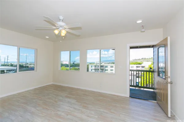 $2,450 | 1915 Kalihi Street, Unit TOP, Honolulu, HI 96819
