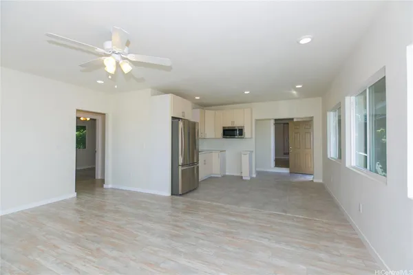 $2,450 | 1915 Kalihi Street, Unit TOP, Honolulu, HI 96819