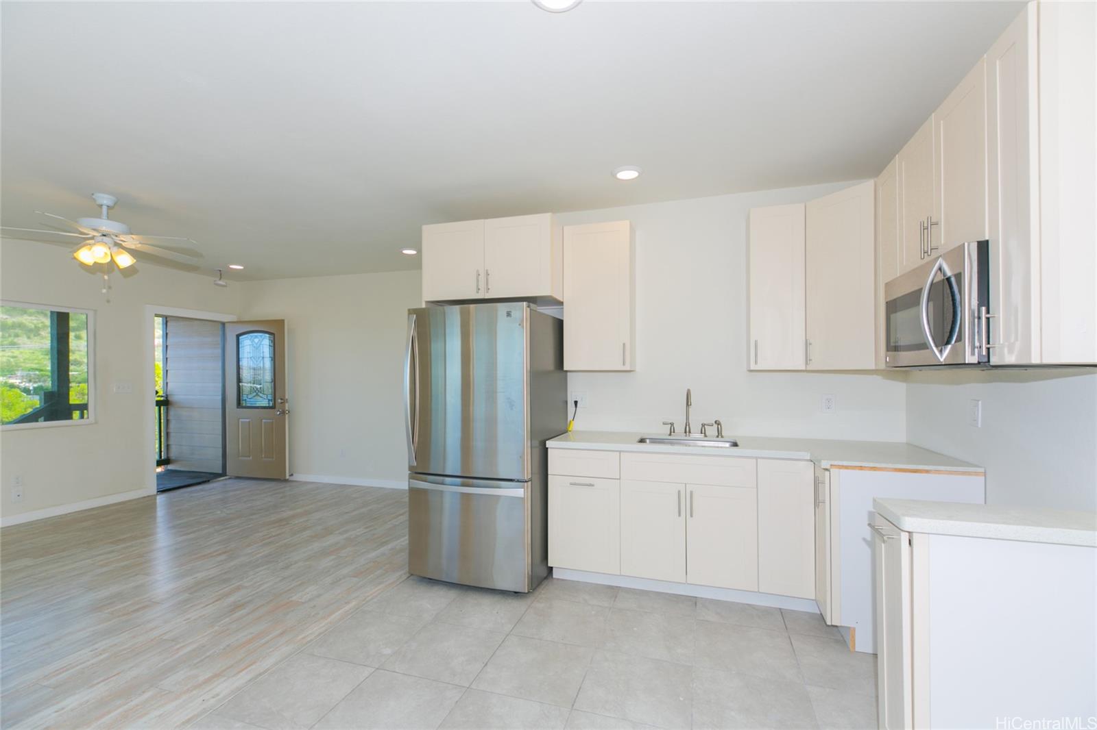 1915 Kalihi Street, Unit TOP Honolulu, HI 96819 - Photo 6 of 22