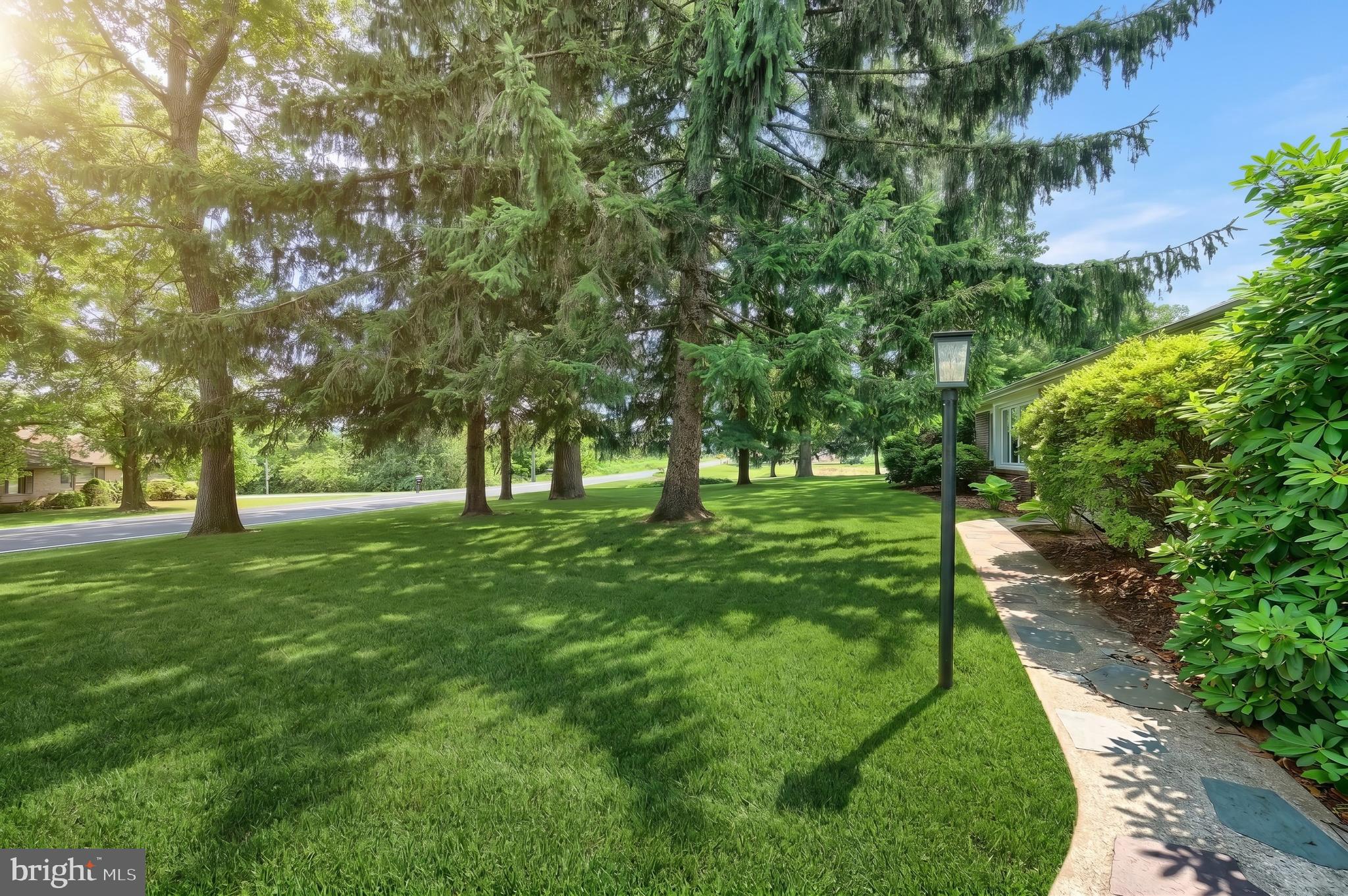 2850 Iron Stone Hill Road York, PA 17403 - Photo 14 of 61 Front yrd