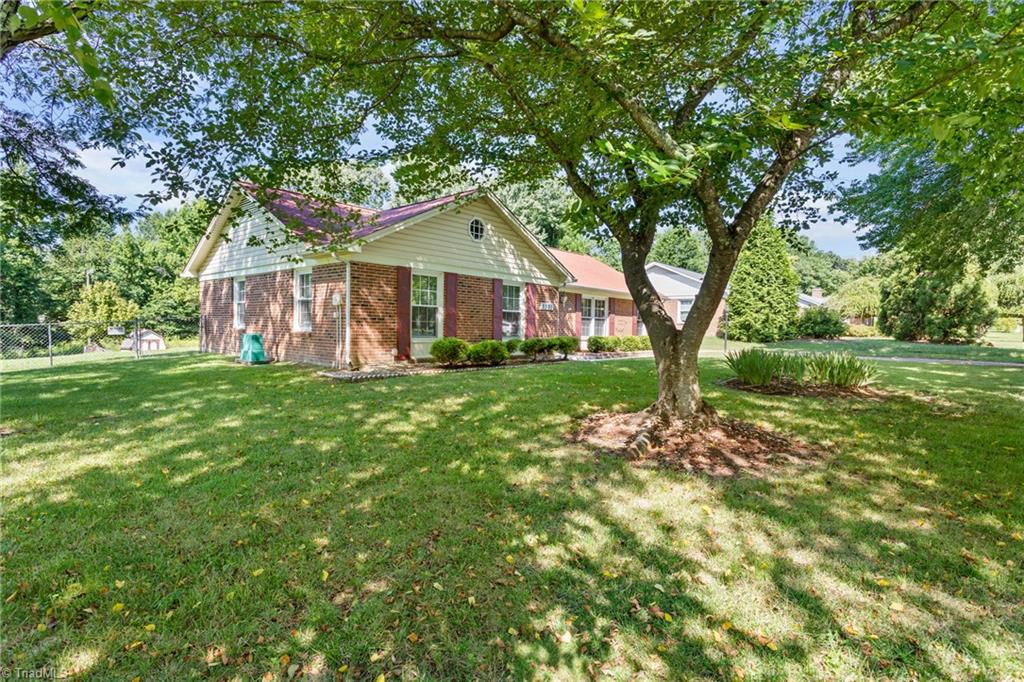 3321 Rockingham Road High Point, NC 27265 - Photo 3 of 30