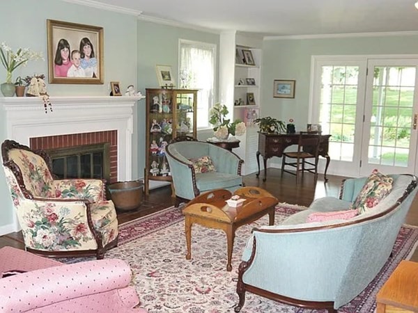 30 Stonehenge Road Pittsfield, MA 01201 - Photo 2 of 25 Gallery Image 2
