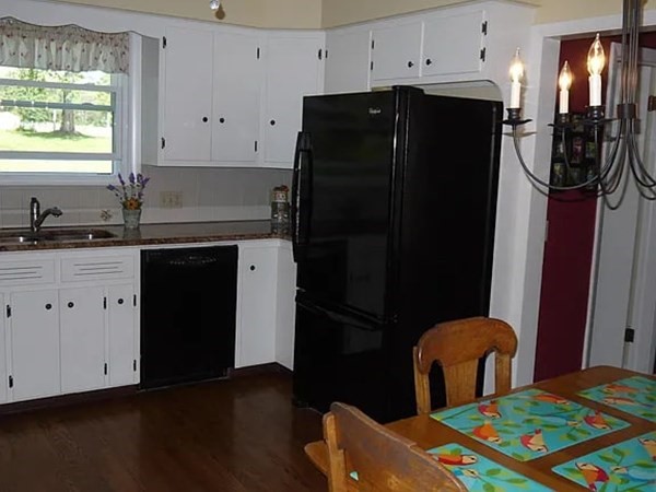 30 Stonehenge Road Pittsfield, MA 01201 - Photo 8 of 25 Gallery Image 8