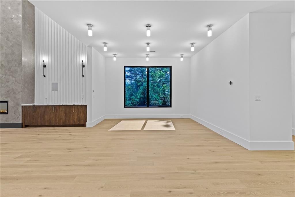 5 Whitehead Road Suwanee, GA 30024 - Photo 10 of 84