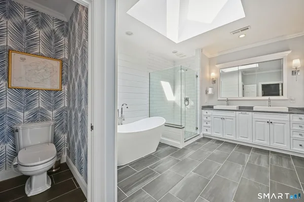 $4,790,000 | 8 Haskell Lane, Darien, CT 06820