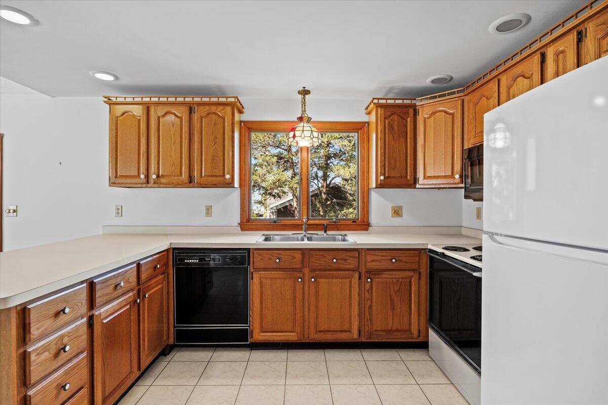 37 Kenwood Road Pocasset, MA 02559 - Photo 25 of 50 35-0093
