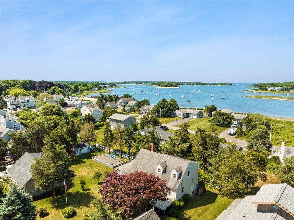 37 Kenwood Road Pocasset, MA 02559 - Photo 3 of 50 02-0003