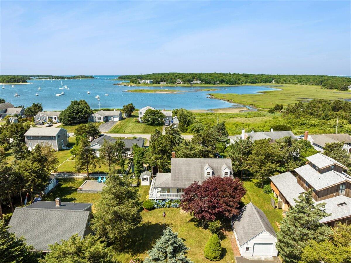 37 Kenwood Road Pocasset, MA 02559 - Photo 4 of 50 03-0006