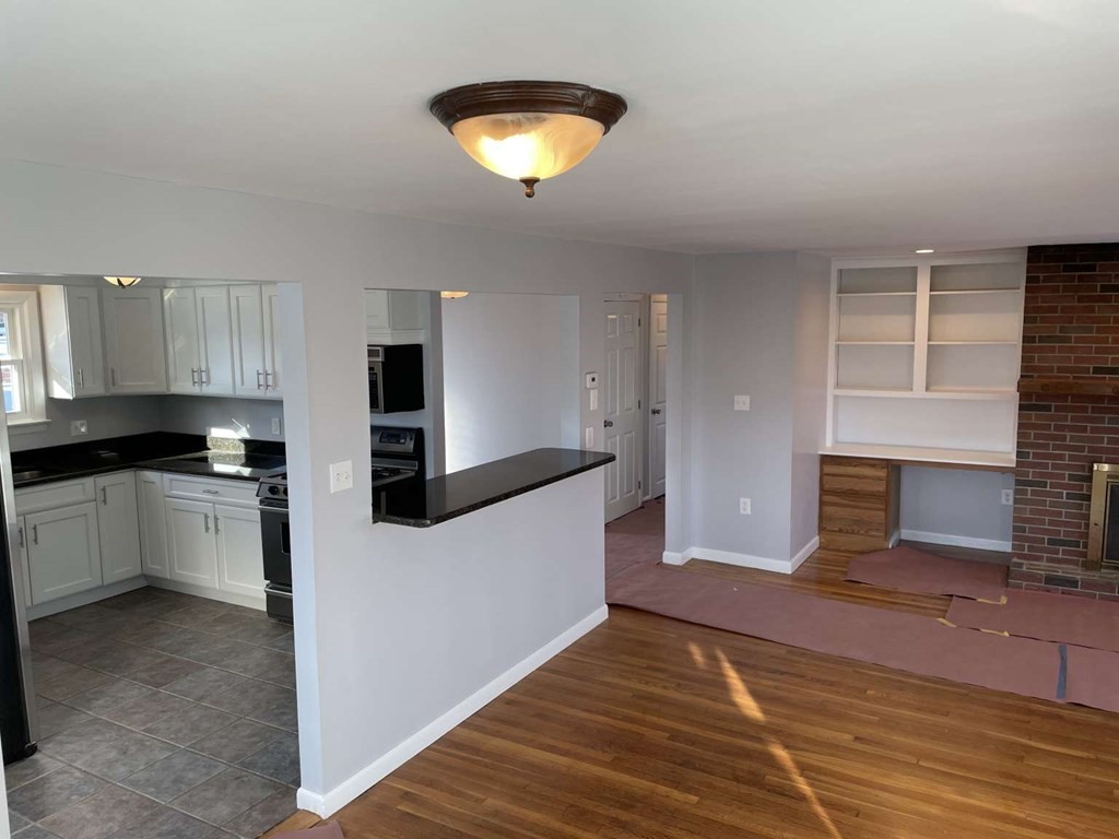 74 Cliffside Road Lowell, MA 01852 - Photo 4 of 13 Gallery Image 4
