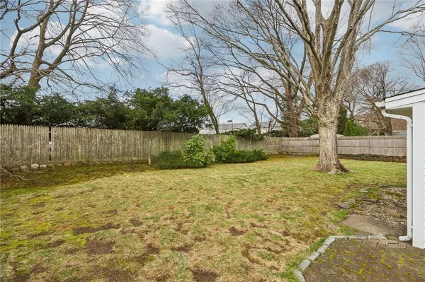 $339,000 | 117 Haverhill Avenue, Warwick, RI 02886