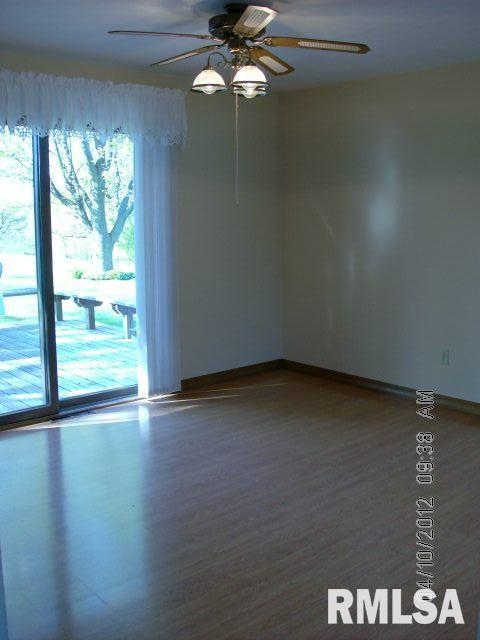 1365 Ridgecrest Drive Clinton, IA 52732 - Photo 4 of 17 Gallery Image 4