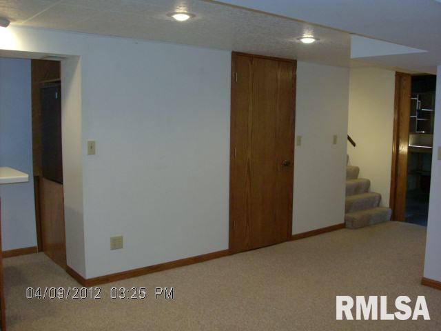 1365 Ridgecrest Drive Clinton, IA 52732 - Photo 8 of 17 Gallery Image 8