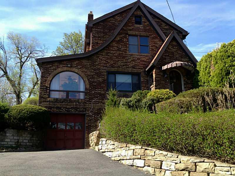 1434 Greentree Road Pittsburgh, PA 15220 - Photo 1 of 16 Exterior Front.