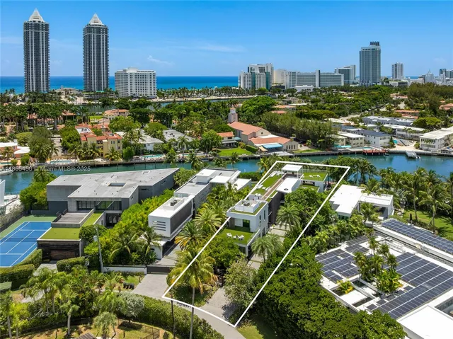 $14,800,000 | 528 Lakeview Court, Miami Beach, FL 33140
