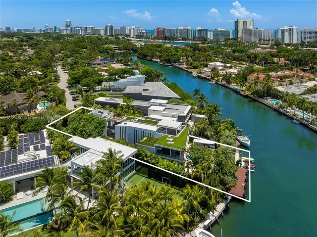 $14,800,000 | 528 Lakeview Court, Miami Beach, FL 33140
