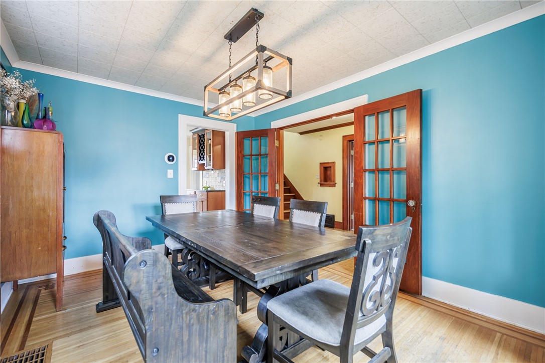 654 Laurelton Road Irondequoit, NY 14609 - Photo 14 of 41