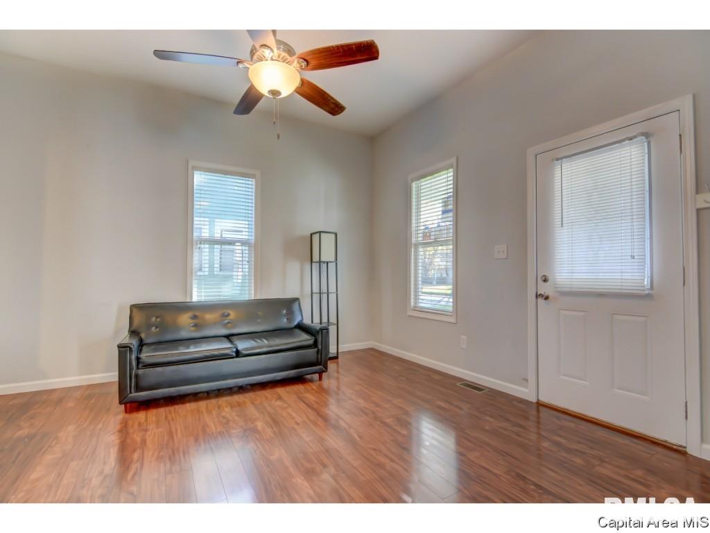 1125 West Elliott Avenue Springfield, IL 62702 - Photo 6 of 31 Gallery Image 6