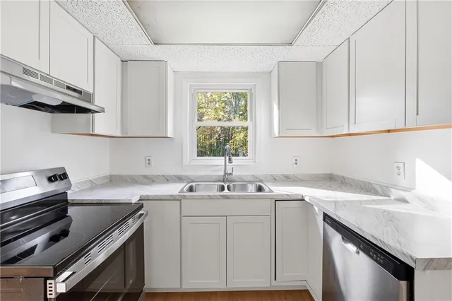 $2,100 | 6917 Laurel Wood Drive, Douglasville, GA 30135