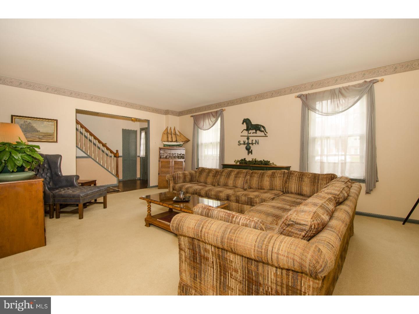 341 Margery Road Yardley, PA 19067 - Photo 8 of 22 Living Room