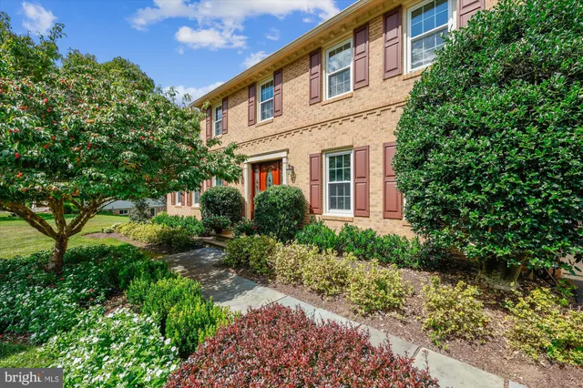 $1,450,000 | 9825 Korman Court, Potomac, MD 20854