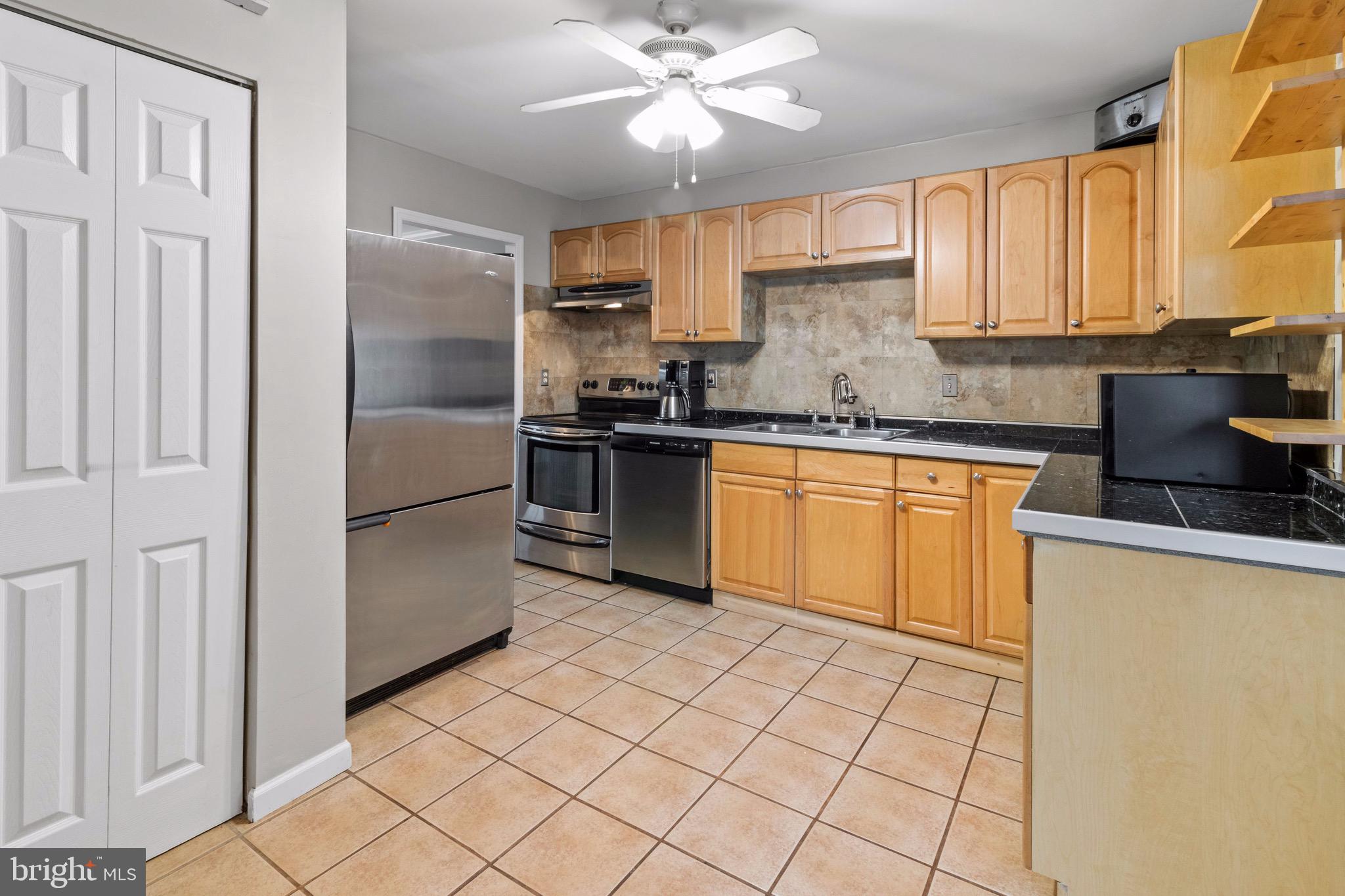 247 Doone Road Fairless Hills, PA 19030 - Photo 7 of 18 Gallery Image 7